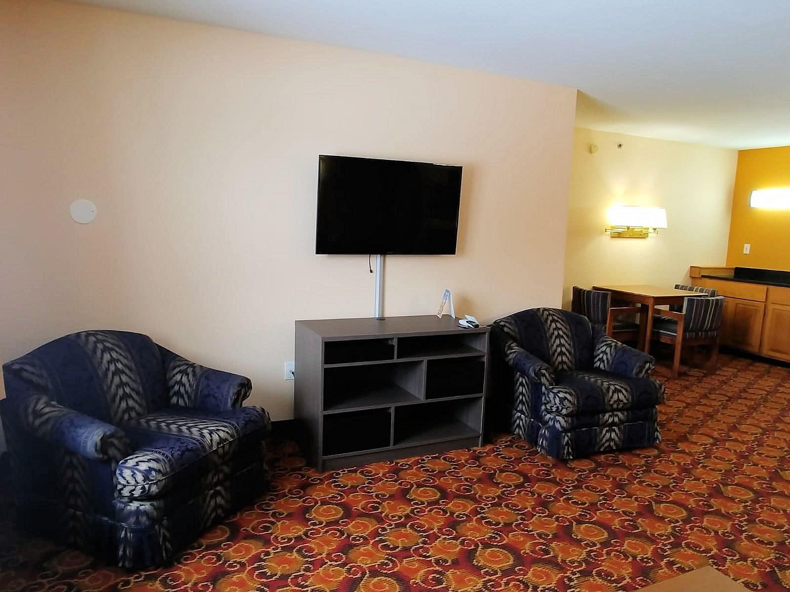 Super 8 By Wyndham Big Rapids Motel Exterior photo